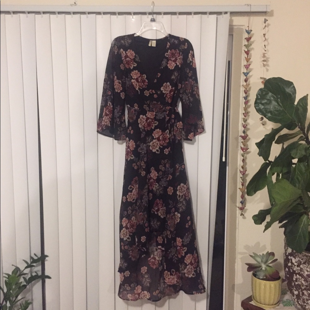 Medium JAPNA floral wrap dress